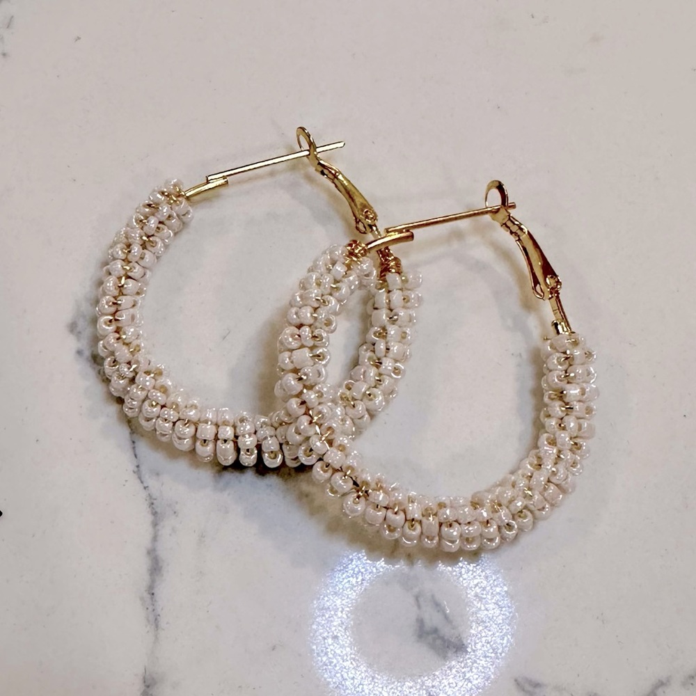 Elegant Gold and Cream Beaded Hoop Earrings